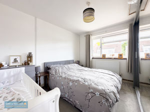 Bedroom- click for photo gallery